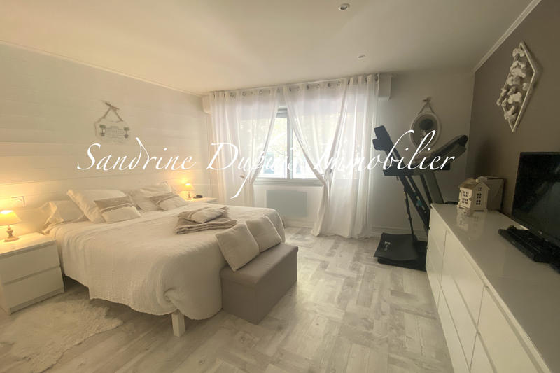 Appartement - 191 m² - 6 pièces