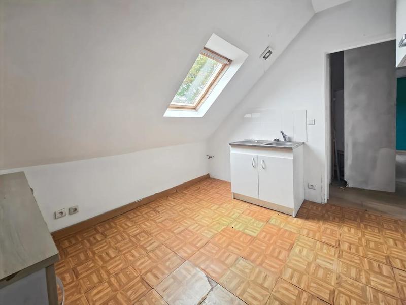 Appartement - 97 m² - 13 pièces