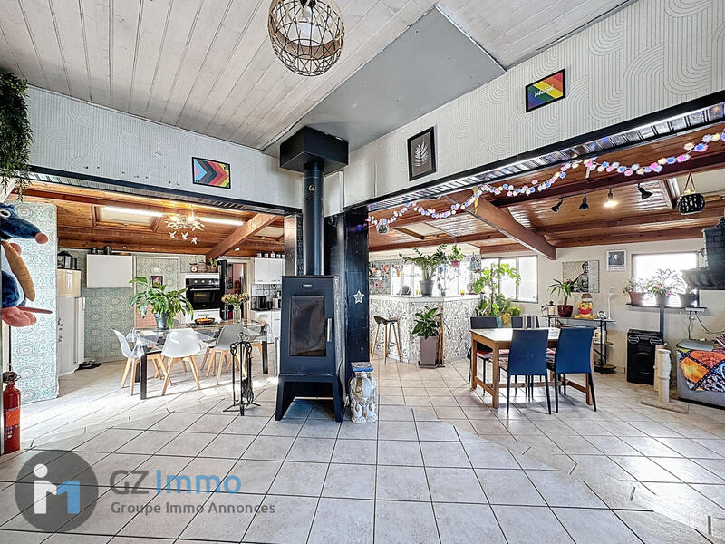 Maison - 85 m² - 3 pièces