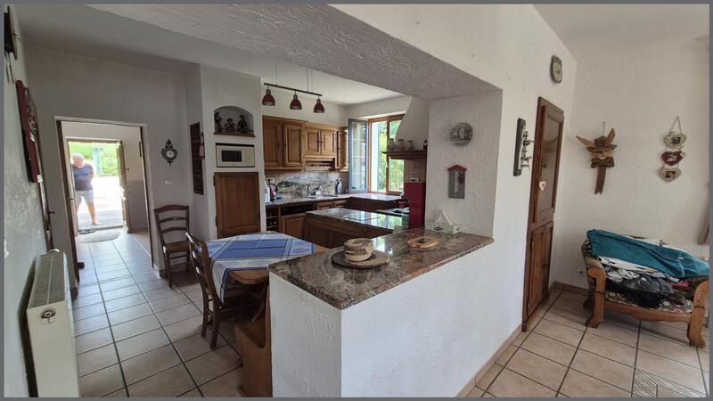 Maison - 185 m² - 185 pièces