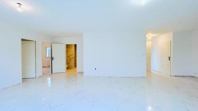 Pavillon - 94 m² - 4 pièces