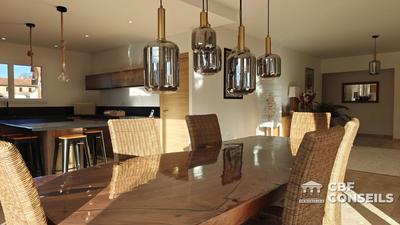 Villa - 154 m² - 6 pièces