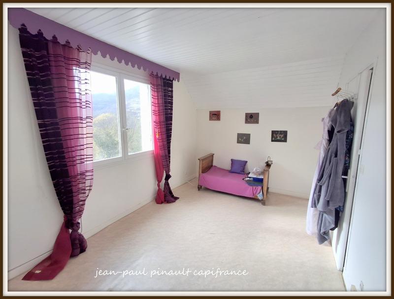 Maison - 172 m² - 7 pièces