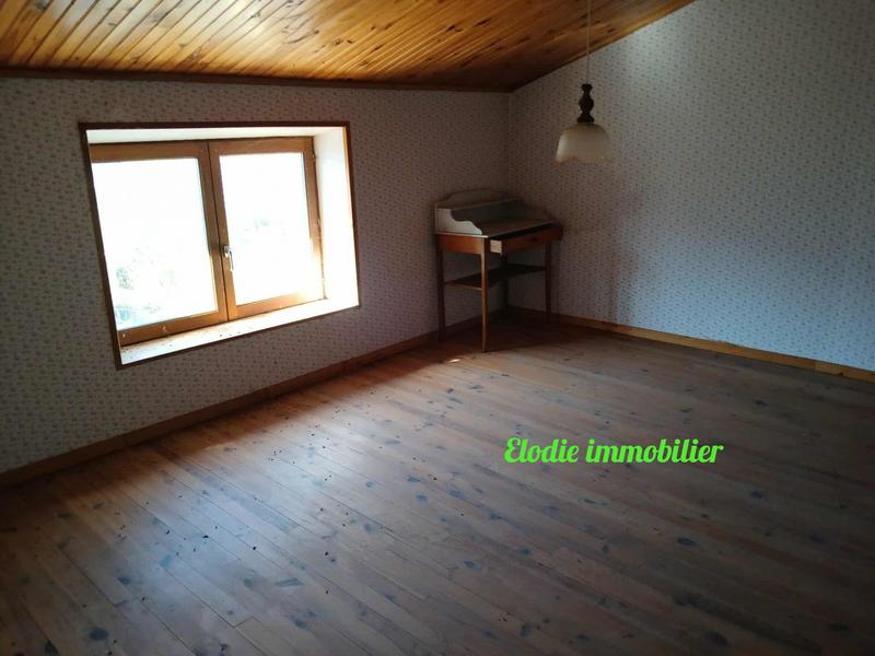 Maison - 144 m² - 10 pièces