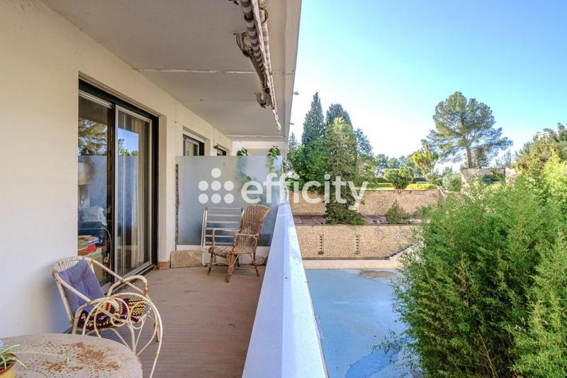 Appartement - 92 m² - 3 pièces