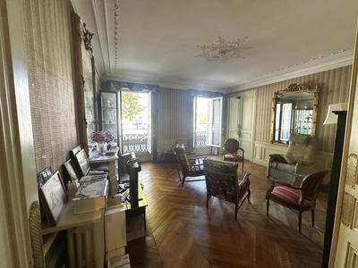 Appartement - 113 m² - 6 pièces