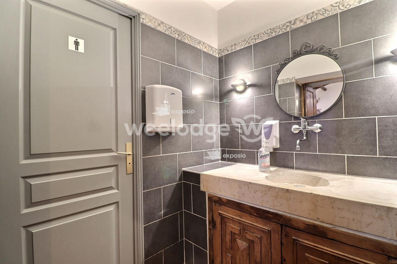 Fonds de commerce - Hôtellerie / Restauration - 300 m²