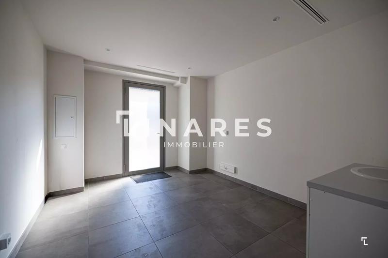 Bureau - 31 m² - 2 pièces