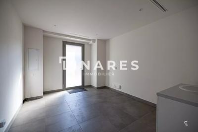 Local commercial - 31 m² - 2 pièces