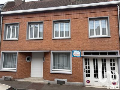 Maison - 267 m² - 7 pièces