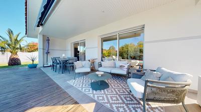 Maison - 110 m² - 6 pièces