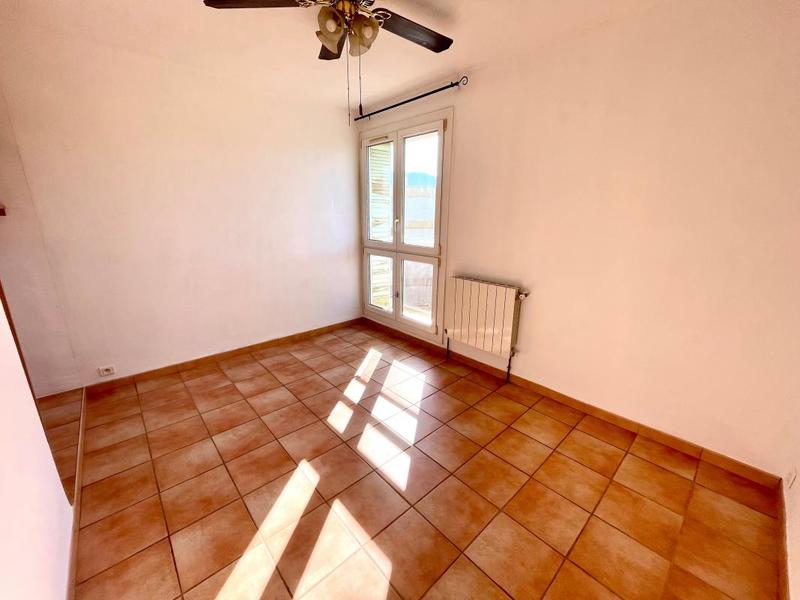 Appartement - 77 m² - 5 pièces