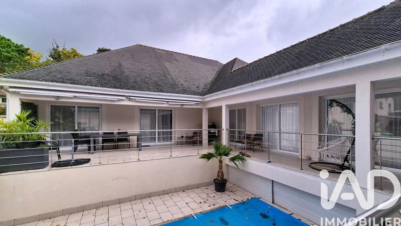 Maison - 195 m² - 6 pièces