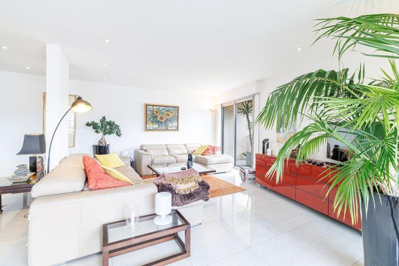 Appartement - 98 m² - 3 pièces