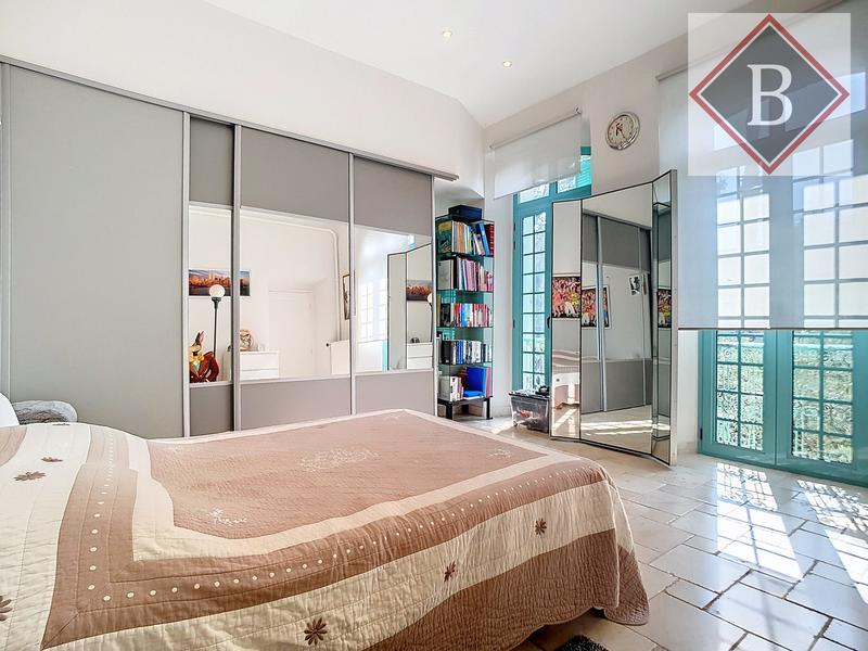 Appartement - 137 m² - 3 pièces