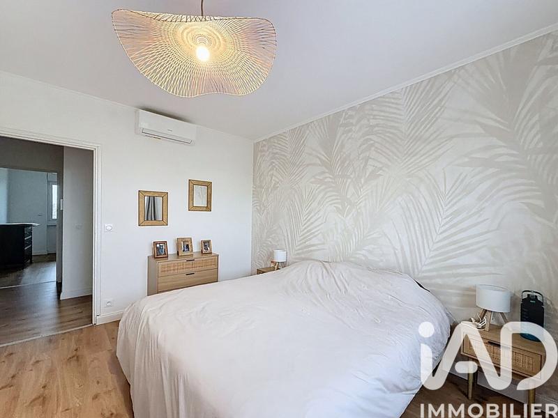 Maison - 200 m² - 7 pièces