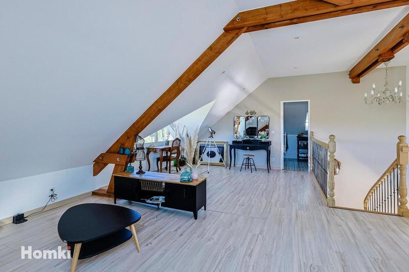 Maison - 164 m² - 6 pièces