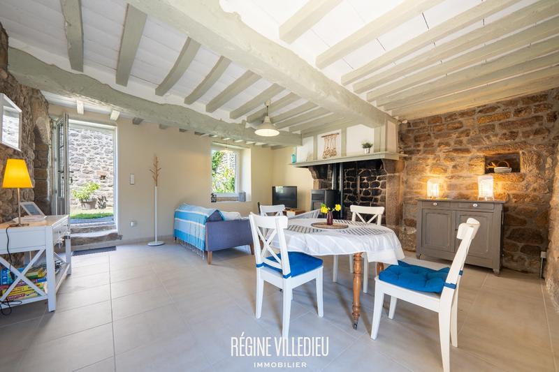 Maison - 296 m² - 11 pièces