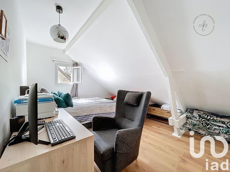 Maison - 225 m² - 7 pièces