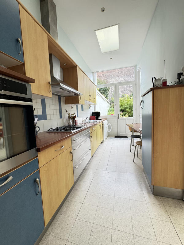 Maison - 200 m² - 7 pièces