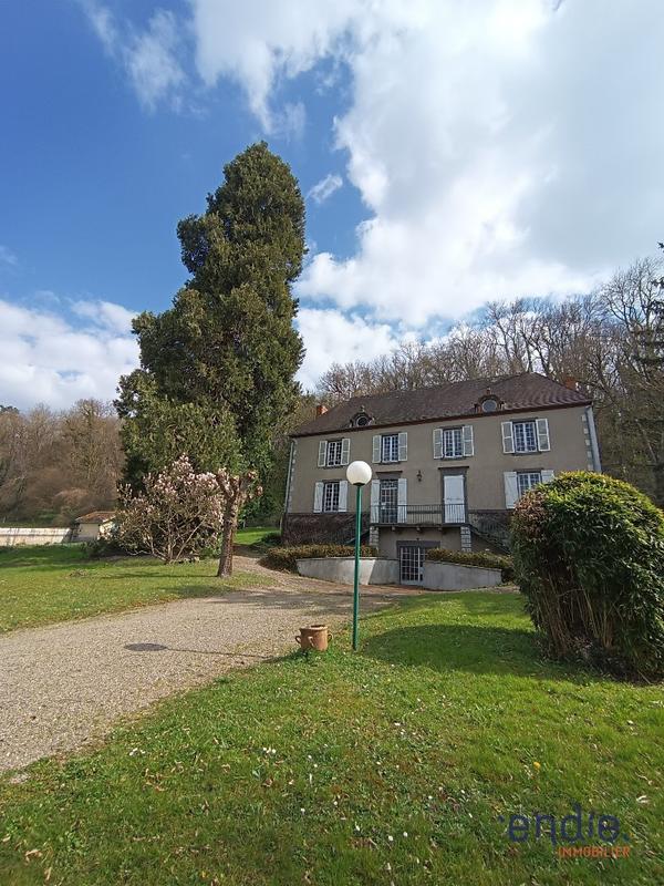 Propriété - 149 m² - 4 pièces