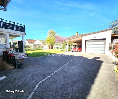 Maison - 213 m² - 9 pièces