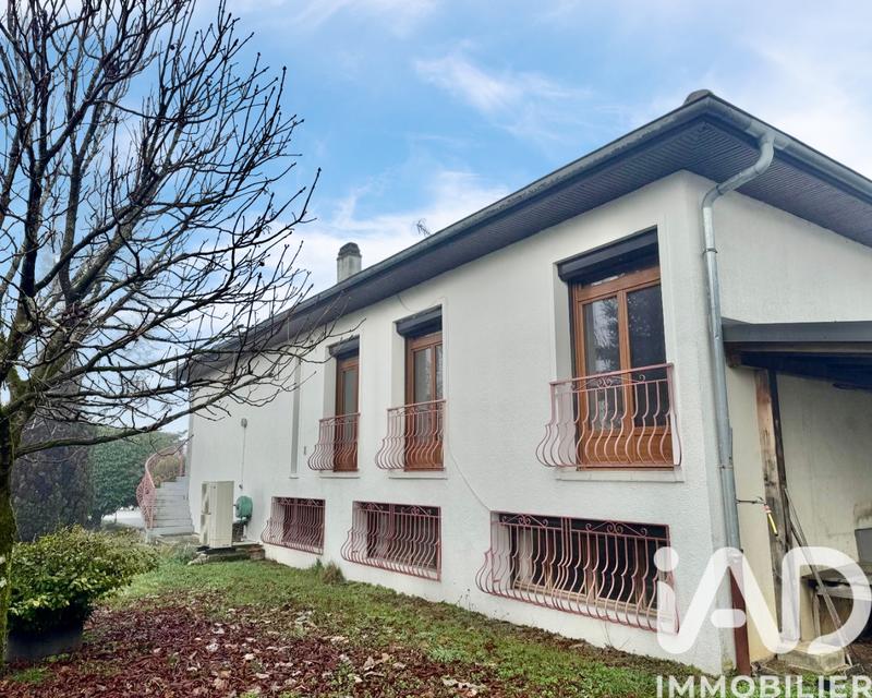 Maison - 210 m² - 10 pièces