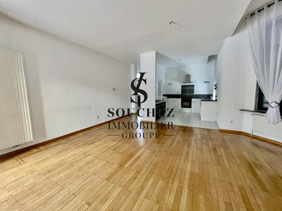 Appartement - 120 m² - 7 pièces