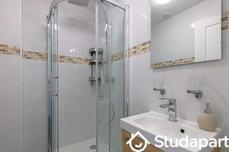 Chambre - 15 m² - 1 pièce