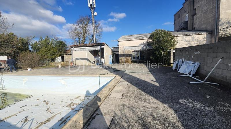 Immeuble - 900 m² - 30 pièces