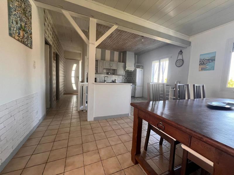 Maison - 93 m² - 5 pièces