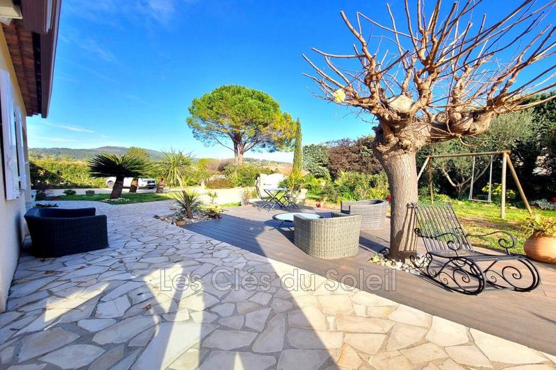 Maison - 228 m² - 7 pièces