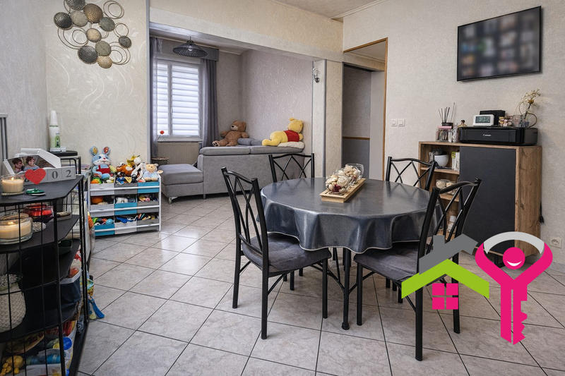 Maison - 85 m² - 4 pièces