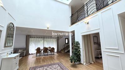 Maison d'architecte - 446 m² - 9 pièces