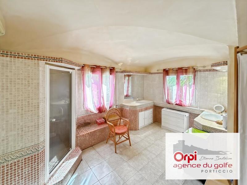 Appartement - 100 m² - 1 pièce