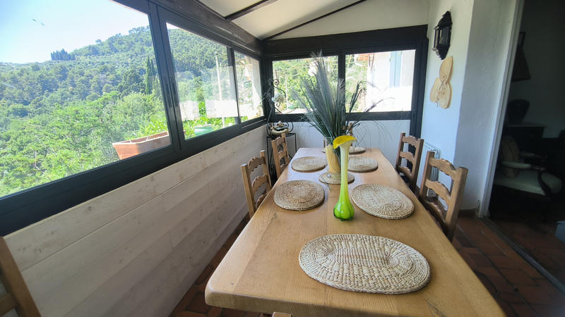 Villa - 90 m² - 4 pièces