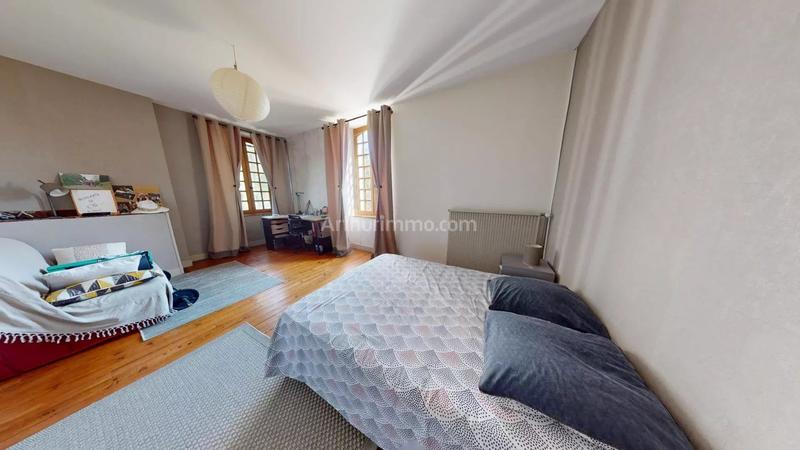 Maison - 241 m² - 6 pièces