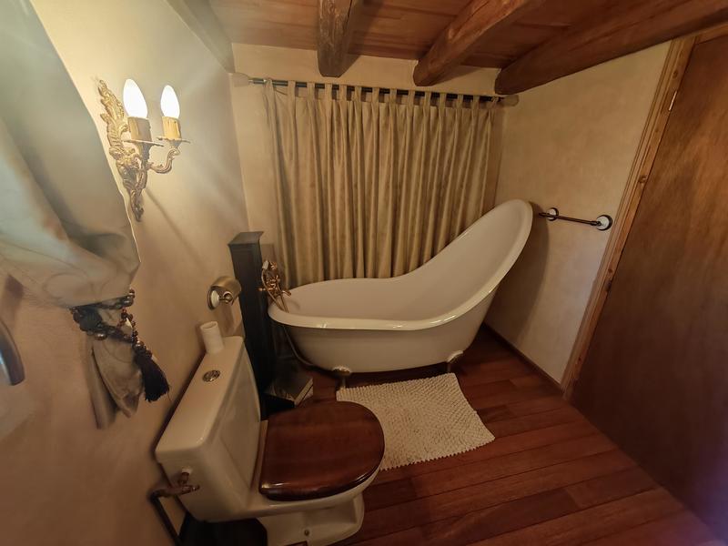 Longère - 418 m² - 14 pièces