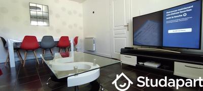 Chambre - 9 m² - 1 pièce