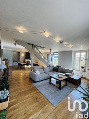 Maison - 200 m² - 5 pièces