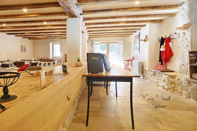 Propriété - 560 m² - 15 pièces