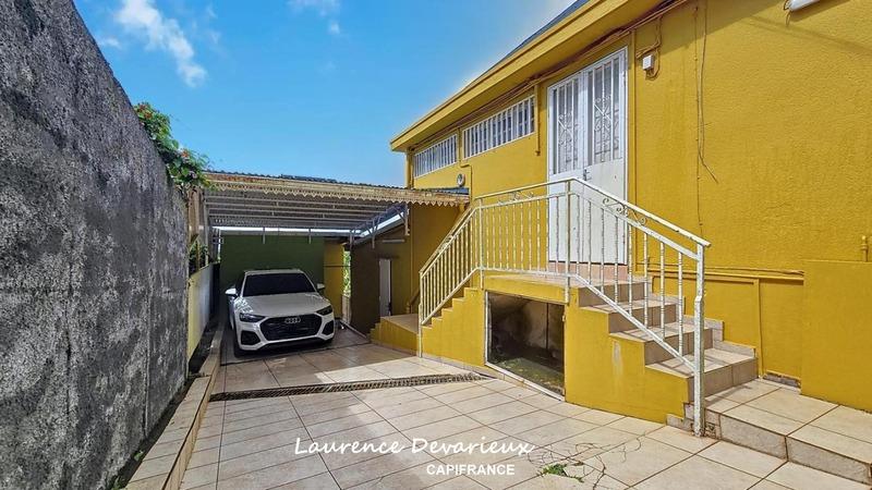 Maison - 200 m² - 5 pièces