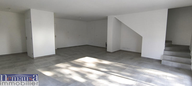 Maison - 93 m² - 4 pièces