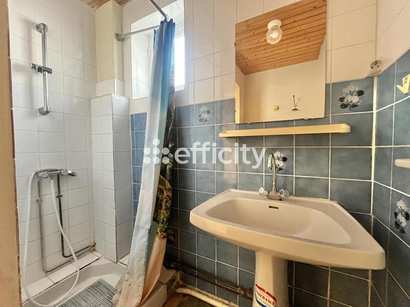 Maison - 92 m² - 7 pièces