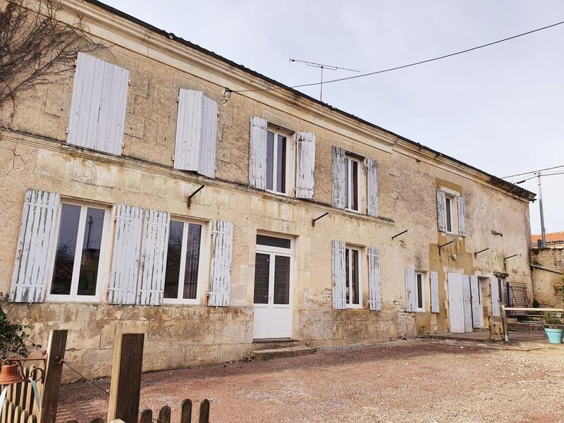 Maison ancienne - 345 m² - 1 pièce