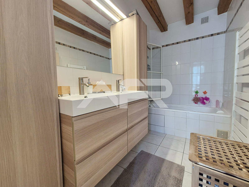 Appartement - 61 m² - 4 pièces