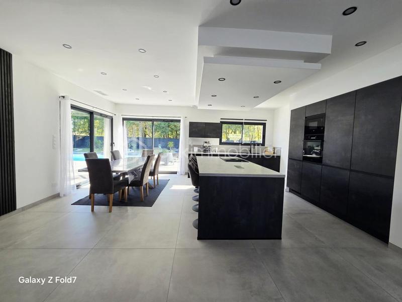 Maison - 149 m² - 5 pièces