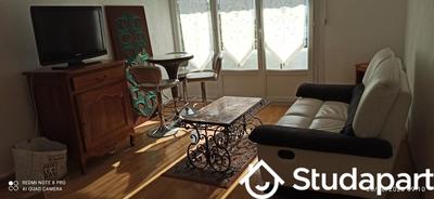 Chambre - 9 m² - 1 pièce