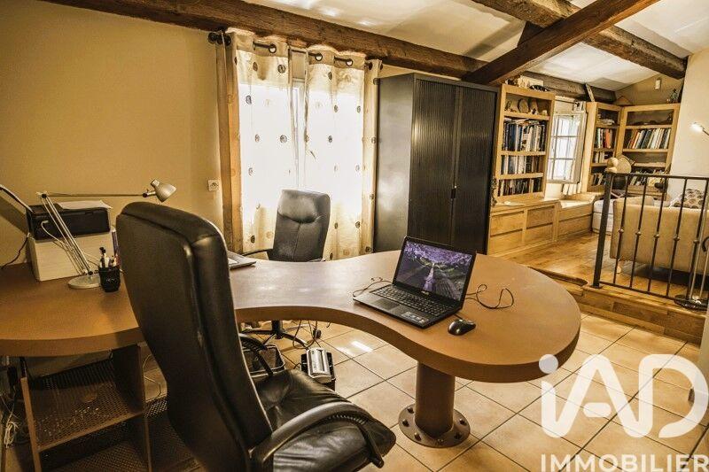 Maison - 195 m² - 7 pièces