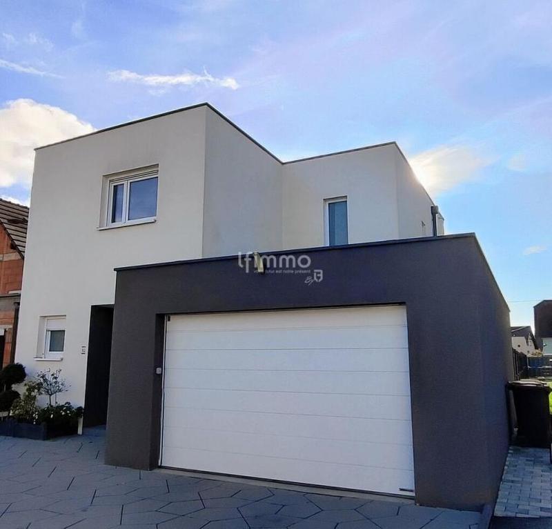 Maison - 102 m² - 5 pièces